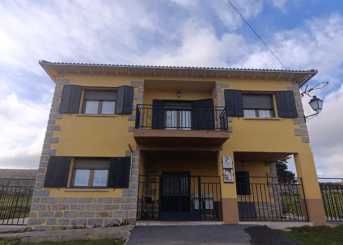 Alma De Gredos 펜션 Ávila